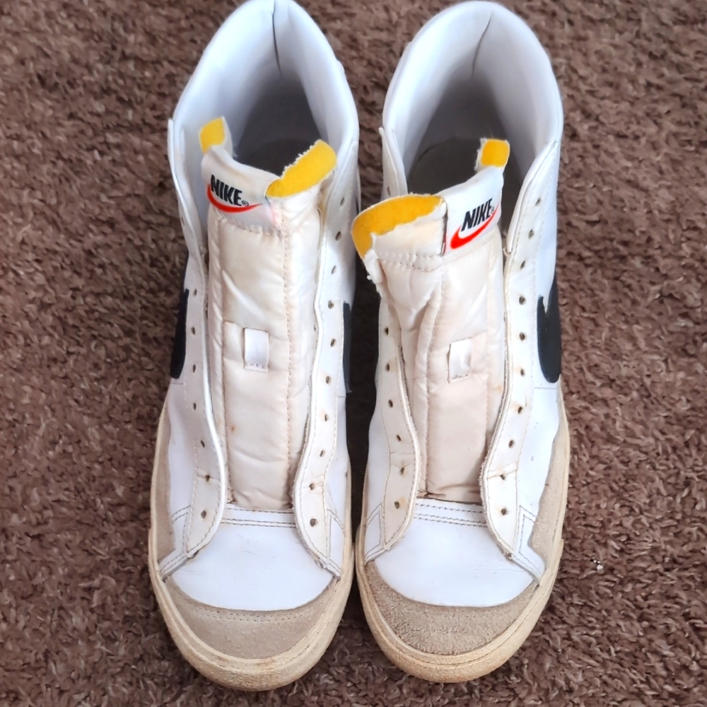 Nike White Sneakers with Yellow Details